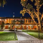 Aparthotel - Il Giardino Del Cigno