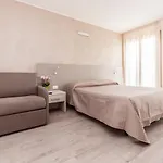 - Il Giardino Del Cigno Apartmanhotel Latisana