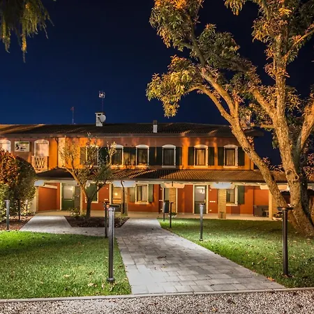 Apartmanhotel - Il Giardino Del Cigno