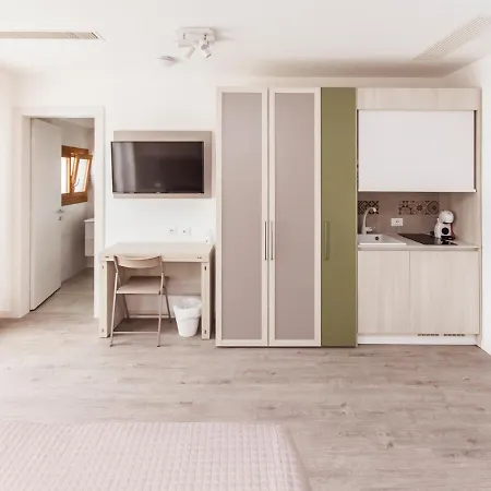 - Il Giardino Del Cigno Apartmanhotel Latisana