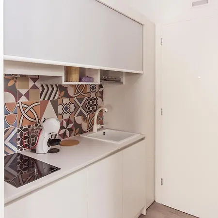 - Il Giardino Del Cigno لاتيسانا