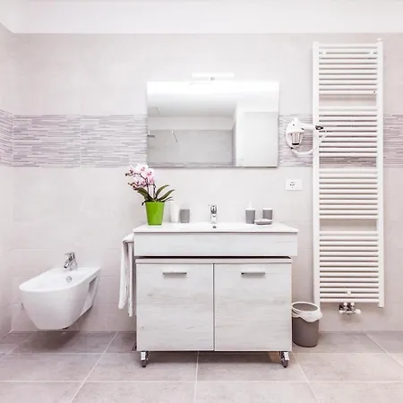 - Il Giardino Del Cigno Aparthotel 3*
