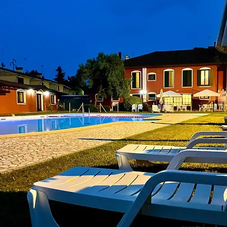 Apartmanhotel - Il Giardino Del Cigno Latisana