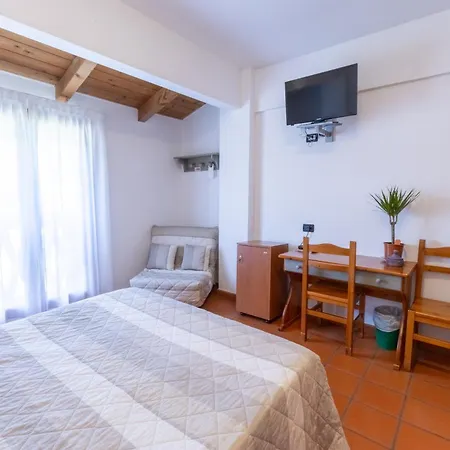 - Il Giardino Del Cigno