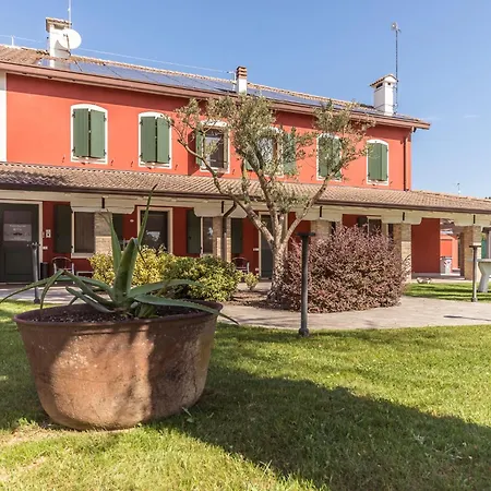 Apartmanhotel - Il Giardino Del Cigno 3*