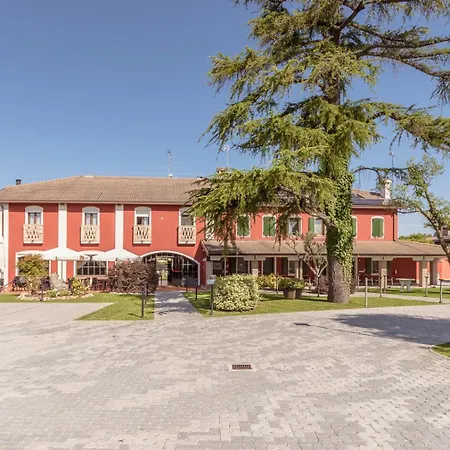 Apartmanhotel - Il Giardino Del Cigno