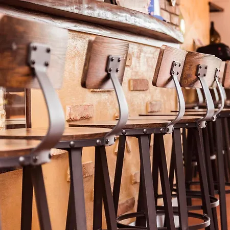 - Il Giardino Del Cigno 3*