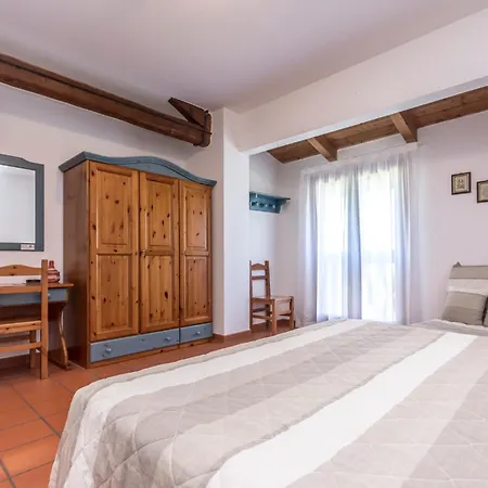 - Il Giardino Del Cigno