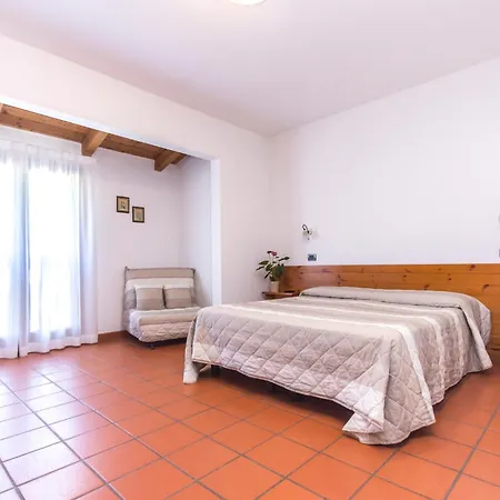 شقة فندقية - Il Giardino Del Cigno 3*