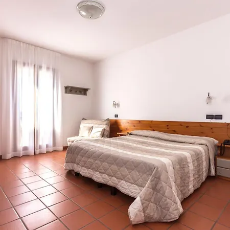 شقة فندقية - Il Giardino Del Cigno 3*